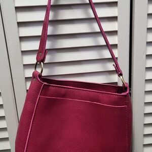 Portland Leather Goods Premium Cosmo Triangle - New